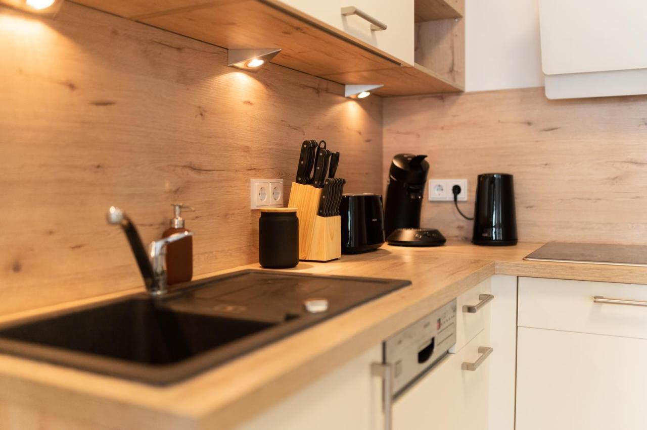 Dwellstay - Modernes Apartment I 55Qm I 2 Zimmer I Kueche I Bad I Terrasse I Tv I Wlan Bad Hersfeld Kültér fotó